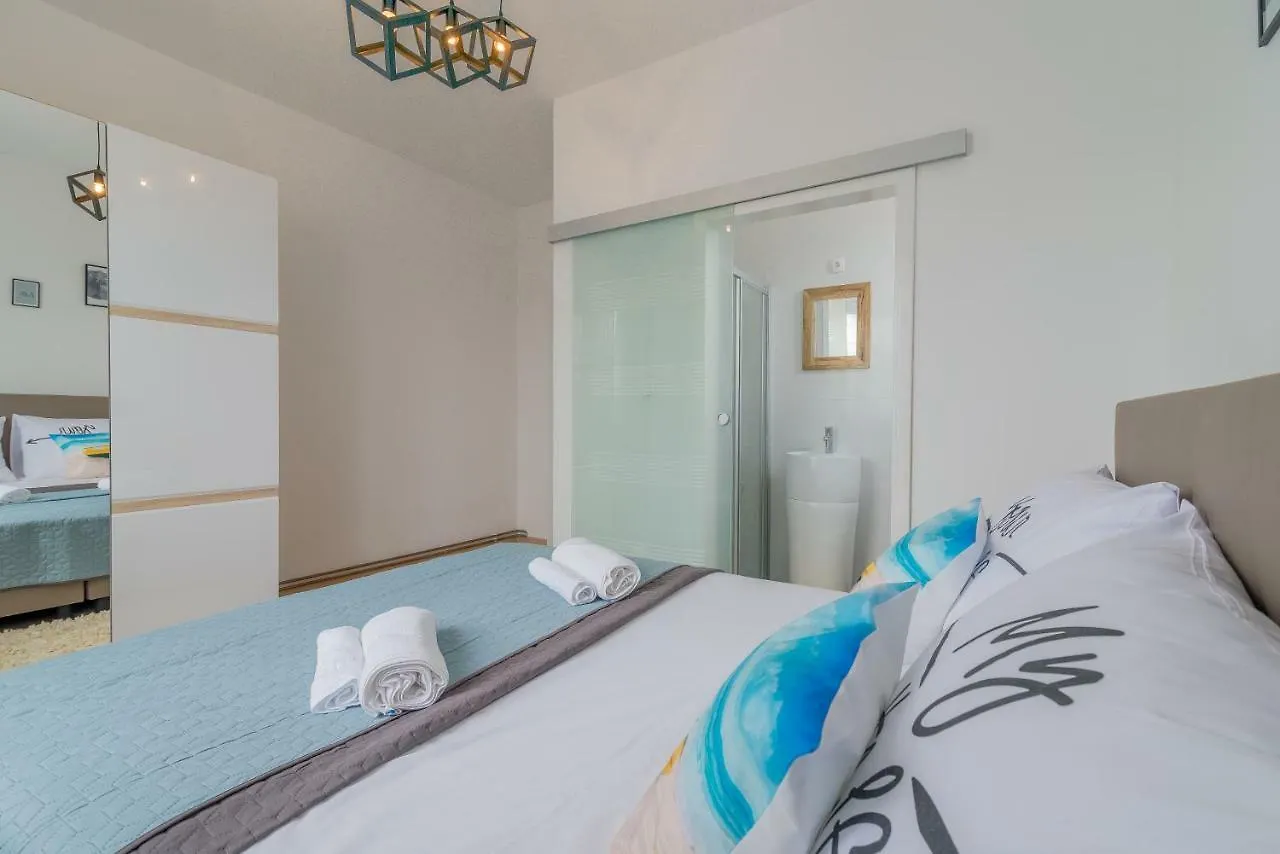S&I Peaceful Holiday Home With Pool & Jacuzzi 0*, Galovac (Zadar) Croatia